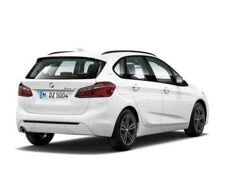 BMW 225, 2018