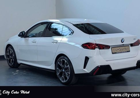 BMW 220, 2025 3