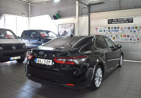 Toyota Camry, 2023