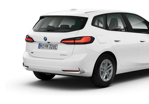 BMW 225, 2023