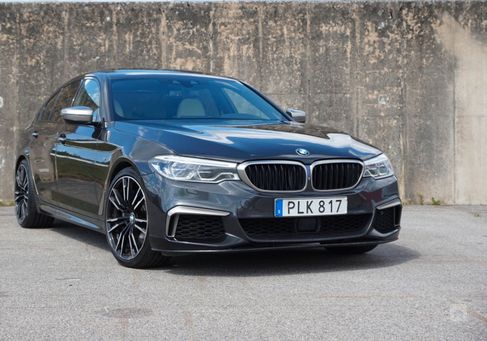 BMW M550, 2017