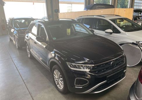 Volkswagen T-Roc, 2025 2