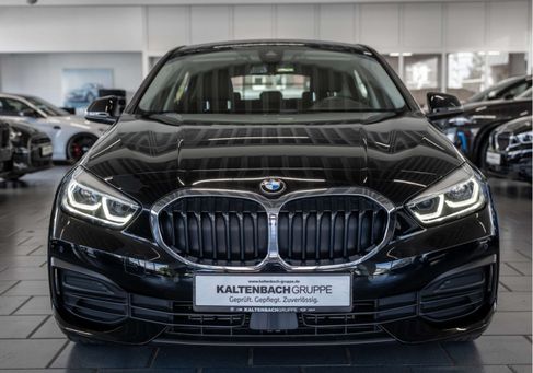 BMW 118, 2021