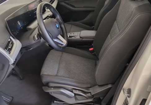 BMW 220, 2025 3