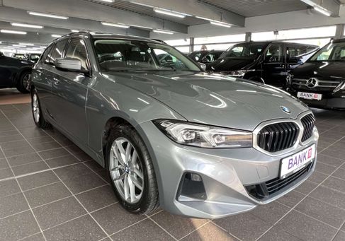 BMW 318, 2022