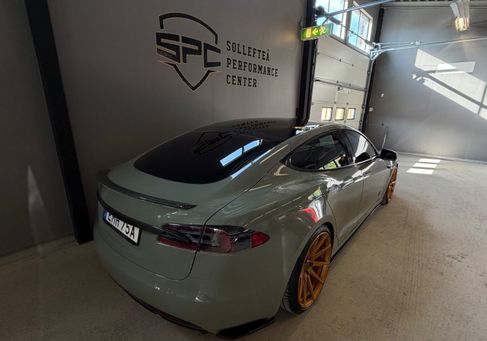 Tesla Model S, 2020 3