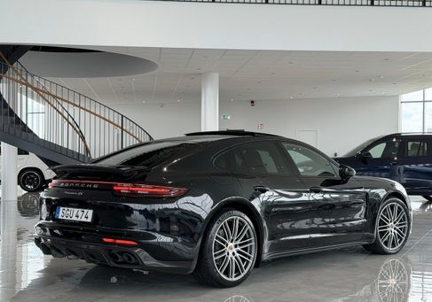 Porsche Panamera, 2018
