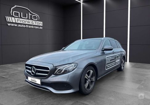 Mercedes-Benz E 220, 2020