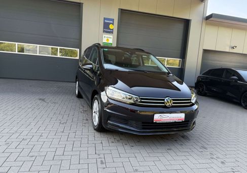 Volkswagen Touran, 2023 3