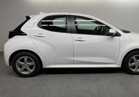 Mazda 2, 2022