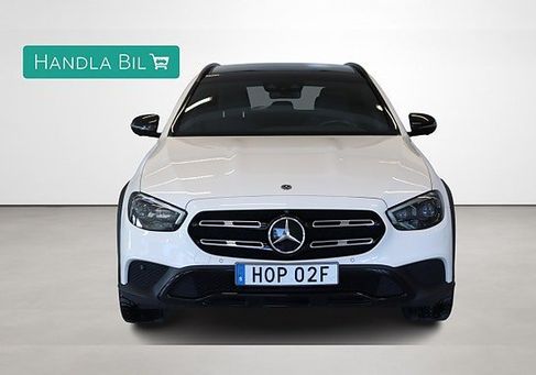 Mercedes-Benz E 220, 2021