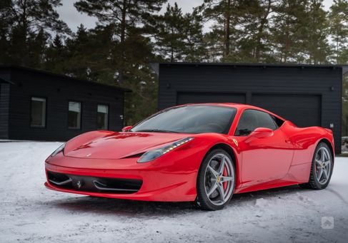 Ferrari 458, 2011