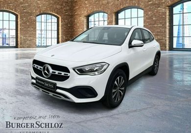 Mercedes-Benz GLA 200, 2020