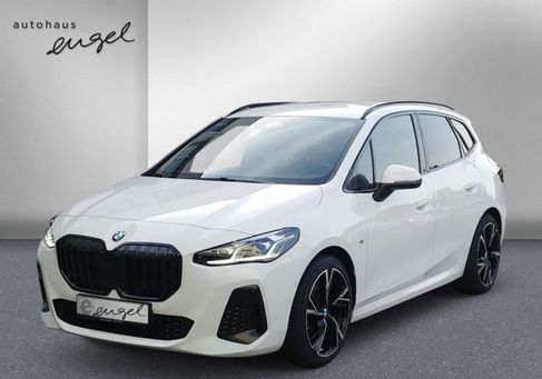 BMW 218, 2022
