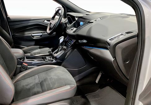 Ford Kuga, 2020