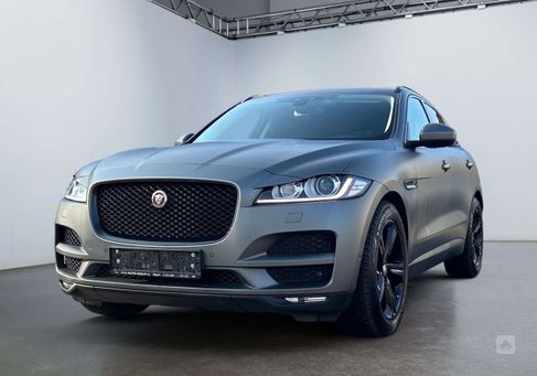 Jaguar F-Pace, 2017