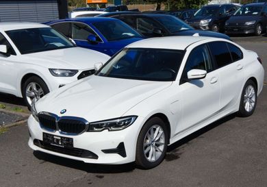 BMW 330, 2021