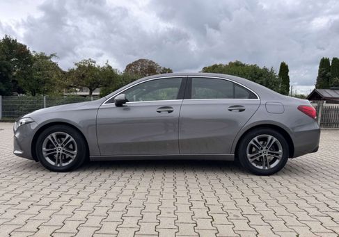 Mercedes-Benz A 180, 2020