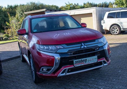 Mitsubishi Outlander, 2021
