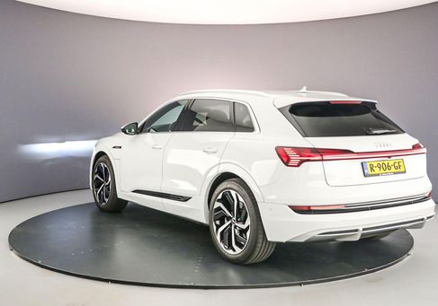 Audi e-tron, 2022