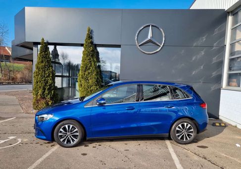 Mercedes-Benz B 200, 2024