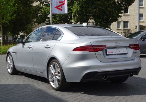 Jaguar XE, 2019