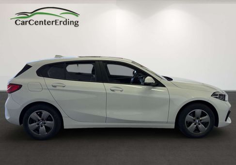 BMW 116, 2022