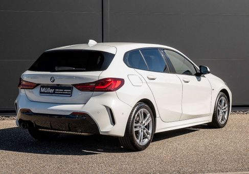 BMW 118, 2024