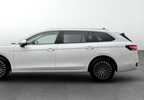 Volkswagen Passat Variant, 2024 2