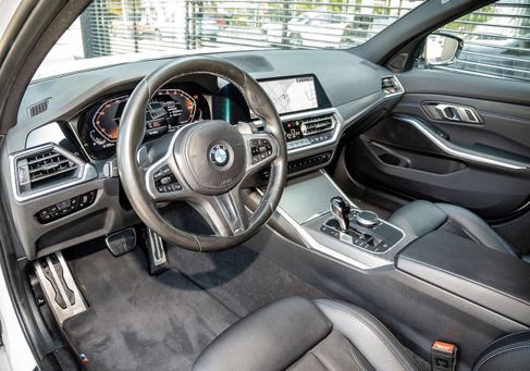 BMW 320, 2022