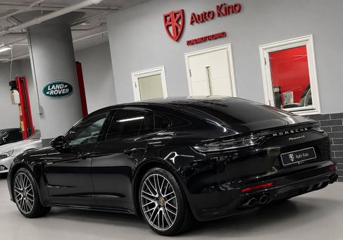 Porsche Panamera, 2021