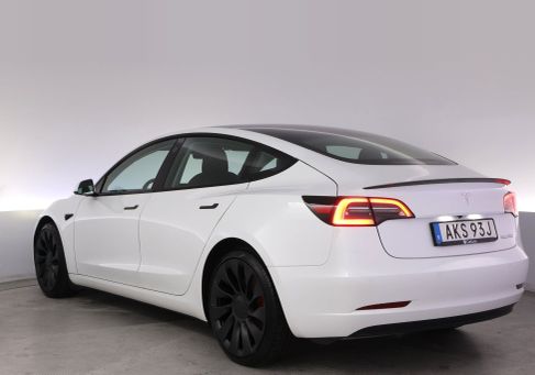 Tesla Model 3, 2022 3