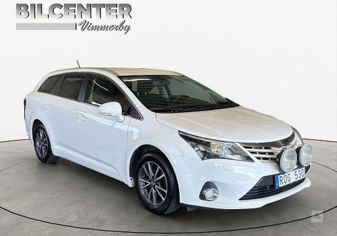 Toyota Avensis, 2012