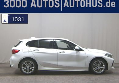 BMW 118, 2022