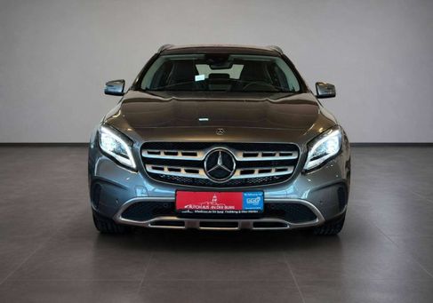 Mercedes-Benz GLA 180, 2019