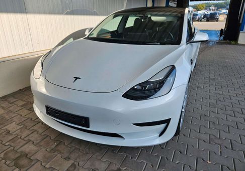 Tesla Model 3, 2023 3