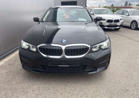 BMW 318, 2021