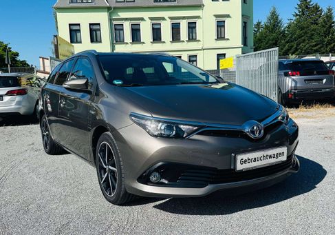 Toyota Auris, 2017