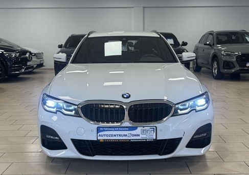 BMW 330, 2021