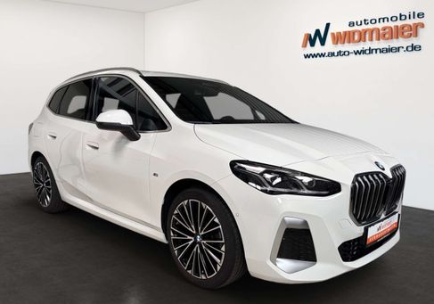 BMW 218, 2024