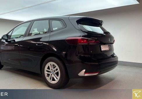 BMW 218, 2022 2