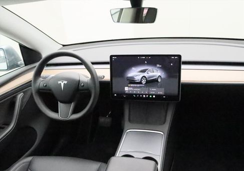 Tesla Model Y, 2024 2