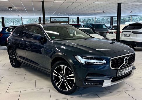 Volvo V90 Cross Country, 2019