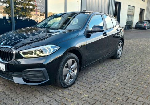 BMW 118, 2022 3