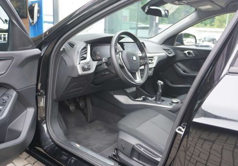BMW 118, 2021 3