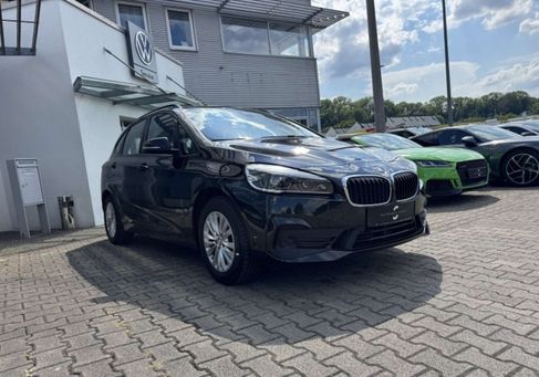 BMW 218, 2021 3
