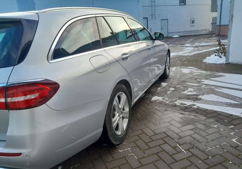 Mercedes-Benz E 250, 2017