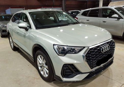Audi Q3, 2022 2