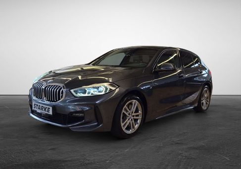 BMW 120, 2021