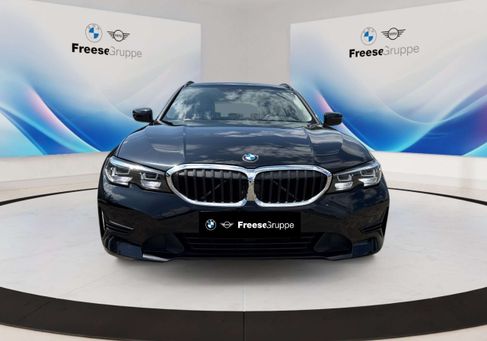 BMW 318, 2021